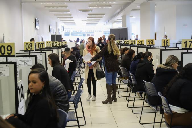 Bom Dia Paraná  Agências do Trabalhador abrem 18,5 mil vagas no